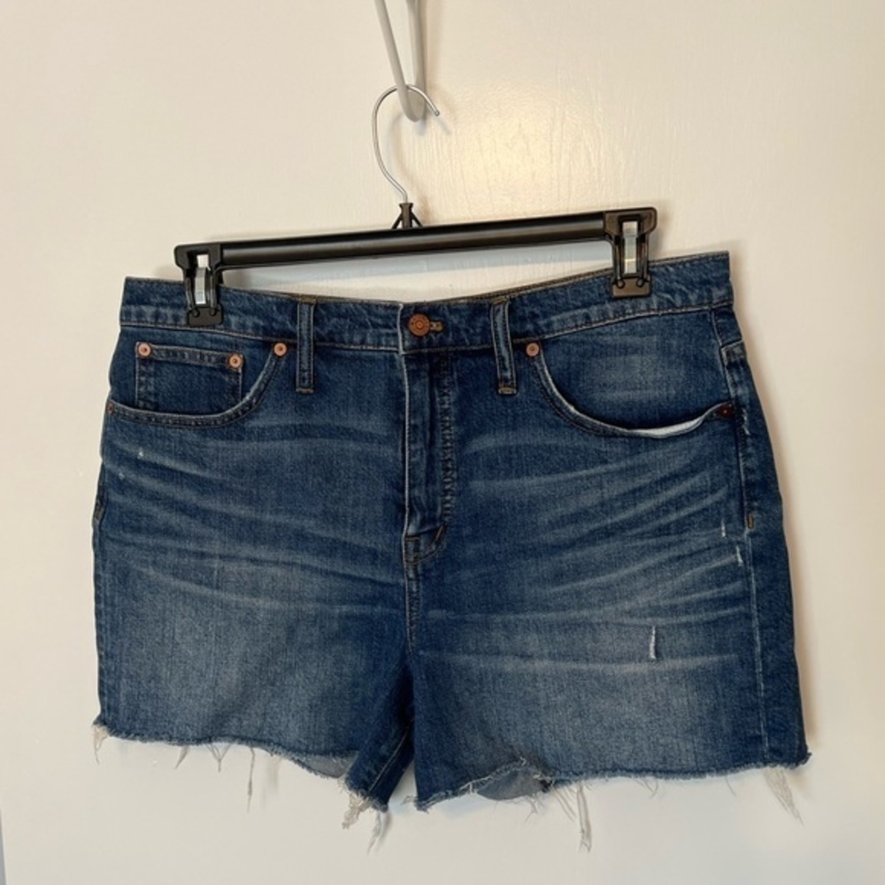 Madewell cutoff denim shorts, size 31